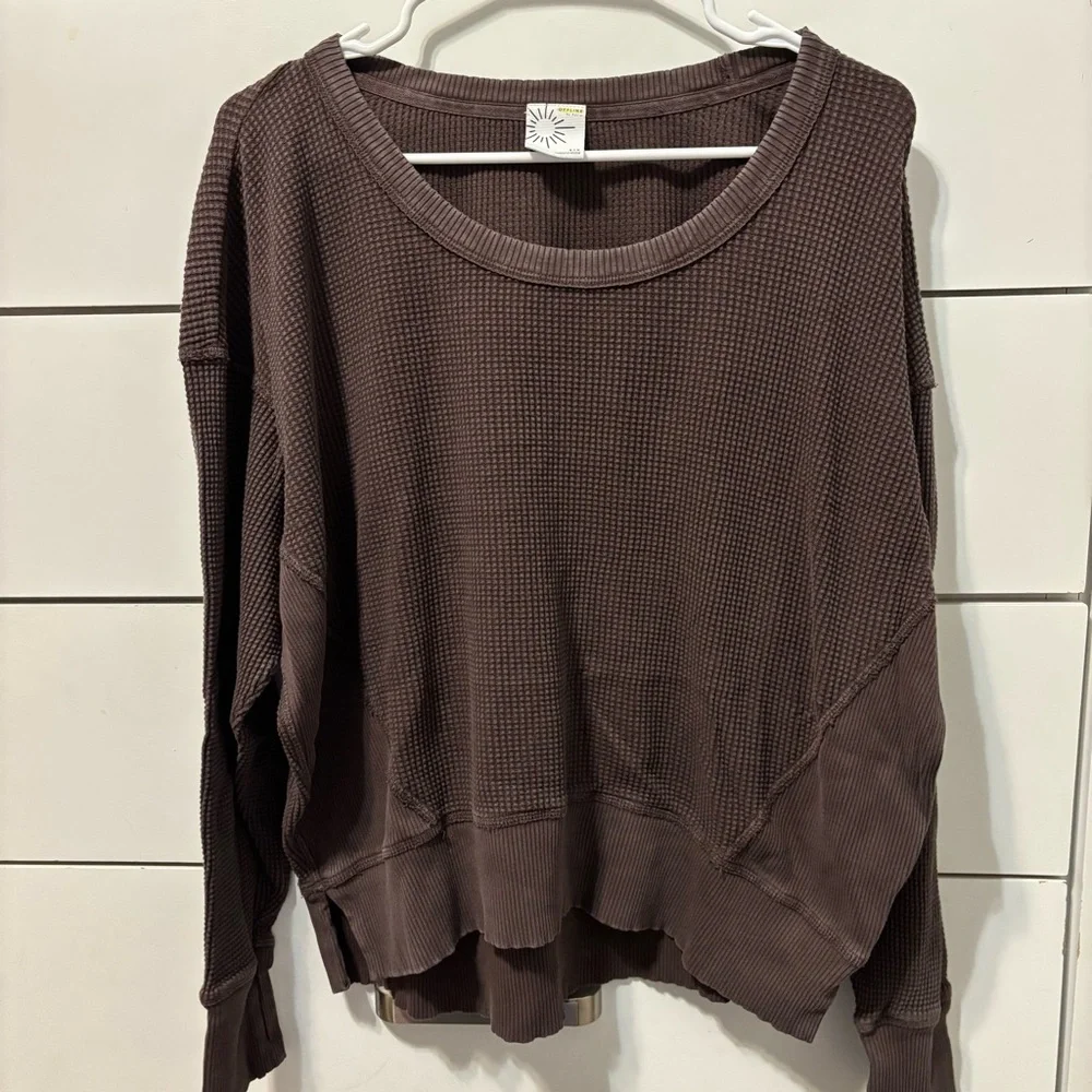 Aerie Wow Waffle Long Sleeve Thermal Shirt Brown - Picture 2 of 5